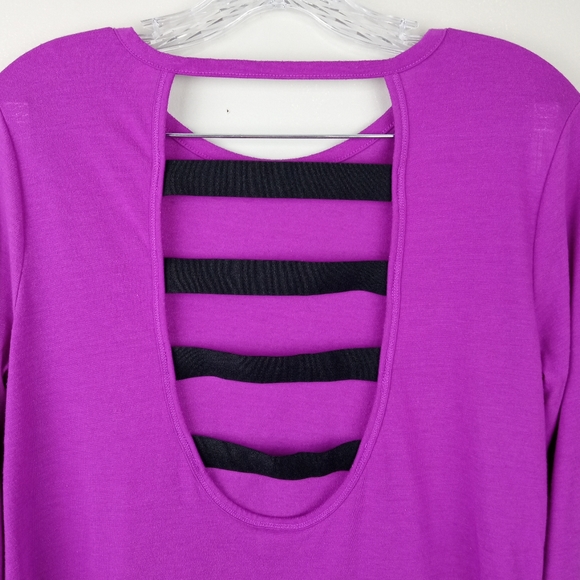 NWOT Victoria's Secret VSX Vintage Long Sleeve w/ Ladder Back detail Sz. M - Picture 2 of 12